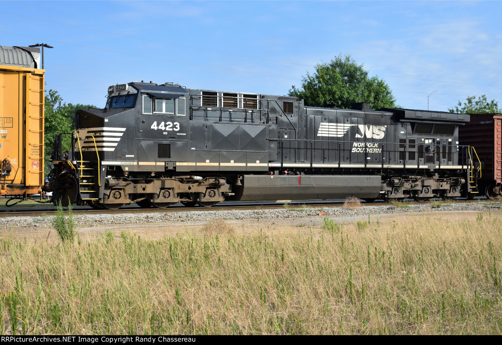 NS 4423 Train 192